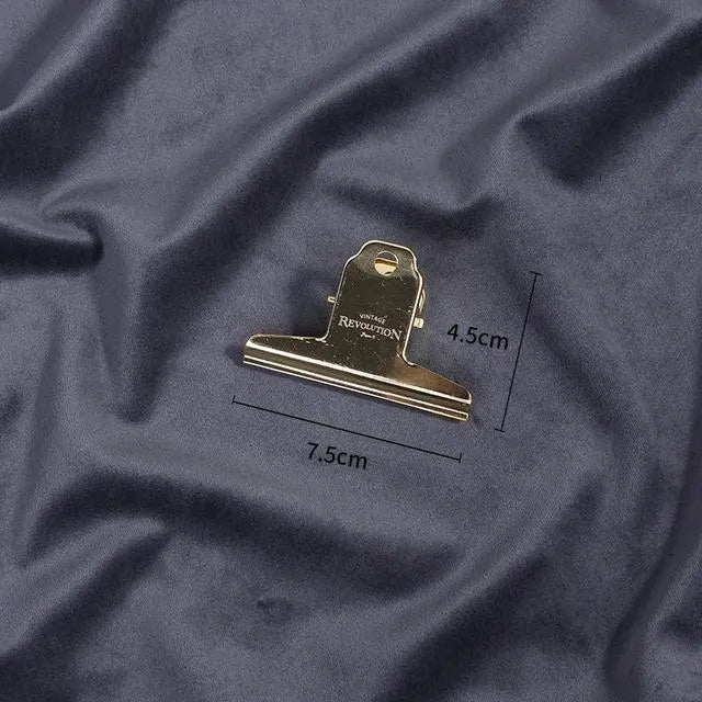 Vintage Revolution Metal Clip