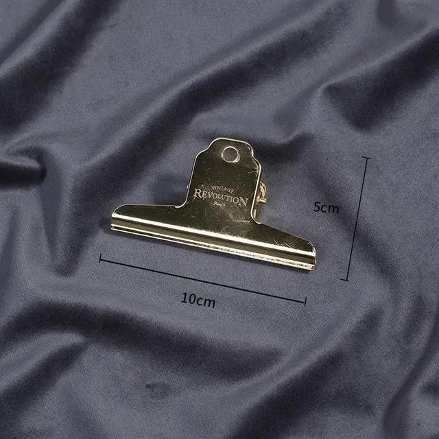 Vintage Revolution Metal Clip