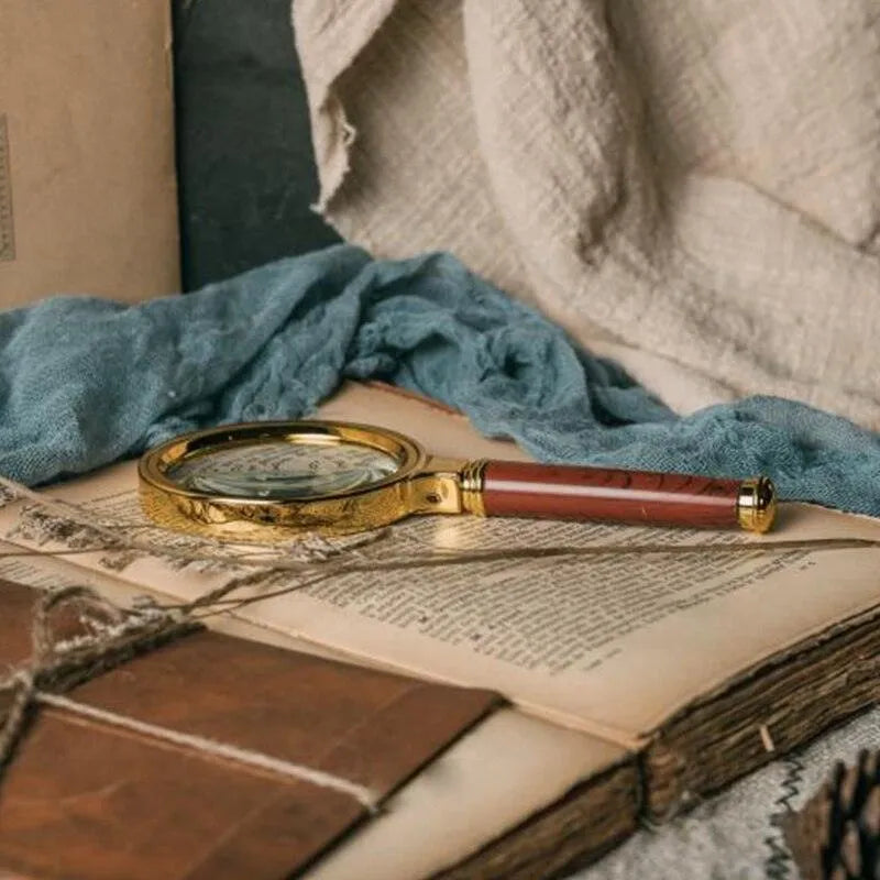 Retro 8X Handheld Magnifying Glass